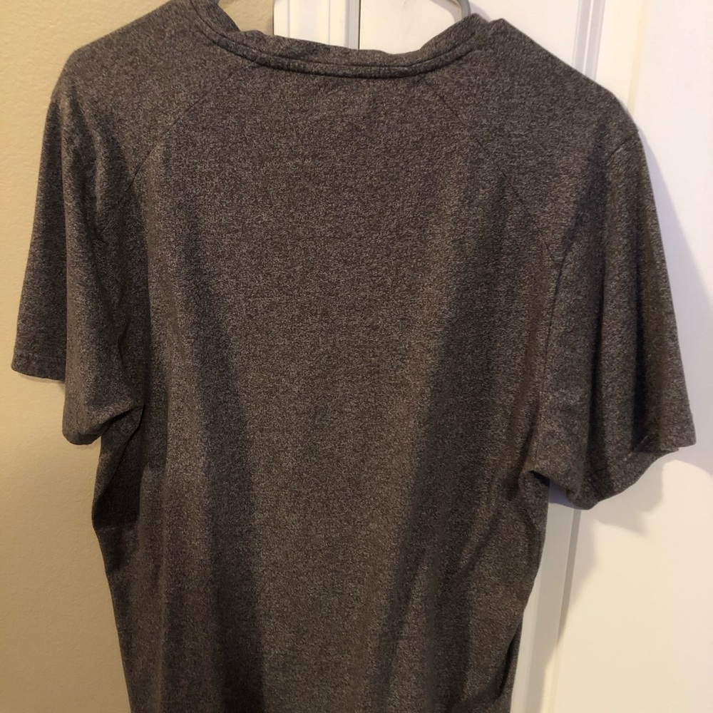 Basic gray chubbies shirt - Picture 3 of 3